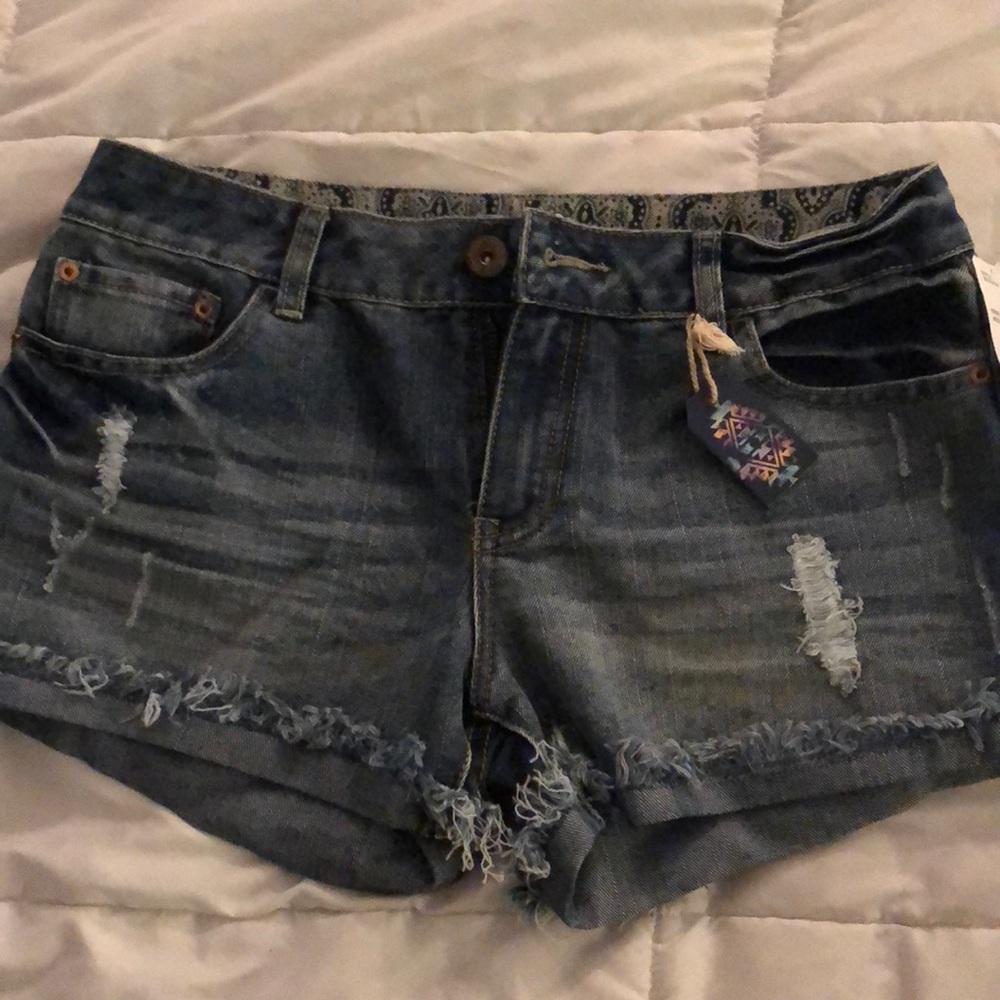 Cut off Jean shorts